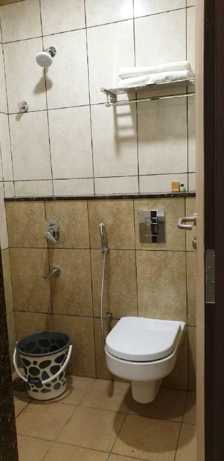 Amutham Residency Hotel Tiruchirappalli Esterno foto