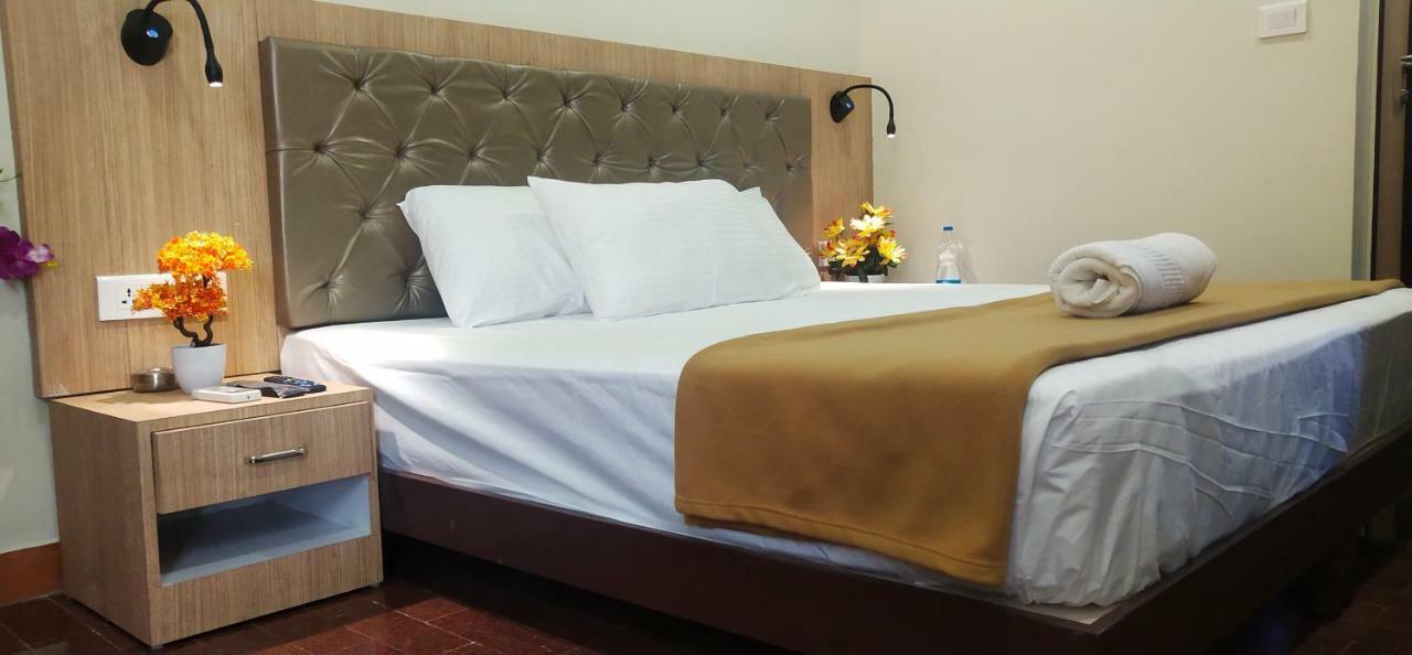 Amutham Residency Hotel Tiruchirappalli Esterno foto
