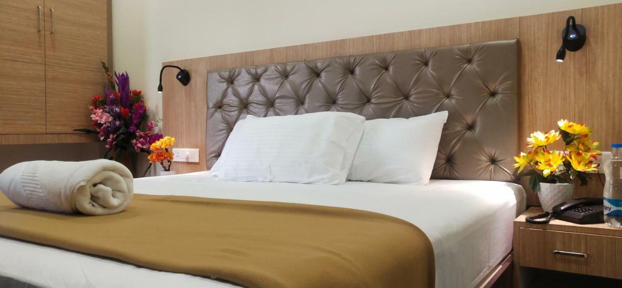 Amutham Residency Hotel Tiruchirappalli Esterno foto